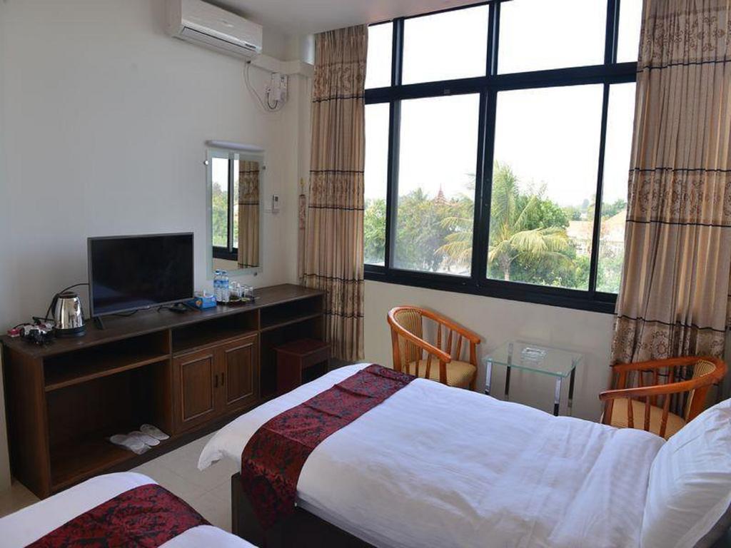 Hotel Myitkyinā Quarto foto