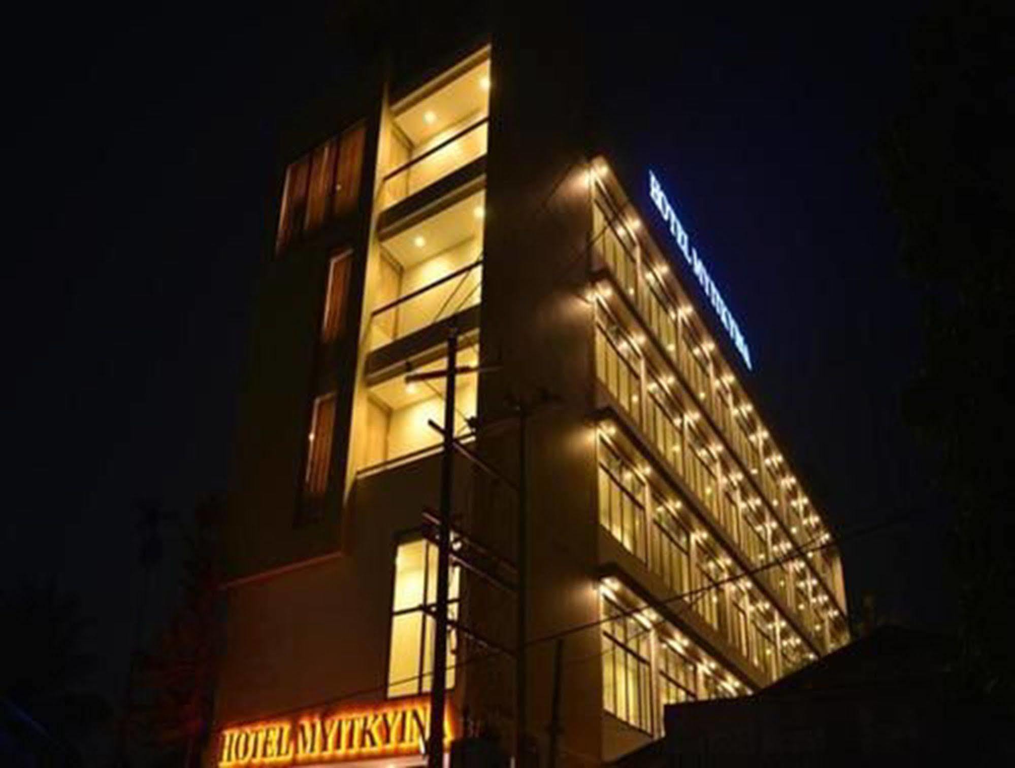 Hotel Myitkyinā Exterior foto